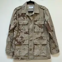 Aritzia TNA Camouflage Army Jacket Tan Desert‎ Camo Utility Shacket Size Small