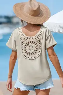 NWT CUPSHE Shirt Size Small Textured Light Taupe Crochet Panel‎ V Neck