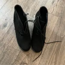 Universal thread women’s ankle boots sz 7