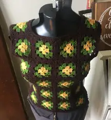 Granny square vintage boho sleeveless craftcore crop top