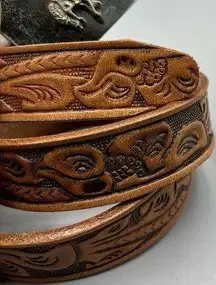 Vtg Sand & Sage Women’s Belt Hand Finished Top Grain Cowhide Leather Embossed 26