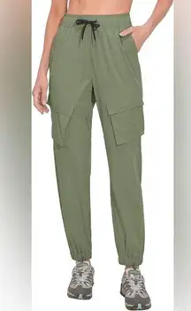 Little Donkey Andy Hiking Cargo Pants Sage Green Women’s Size Medium