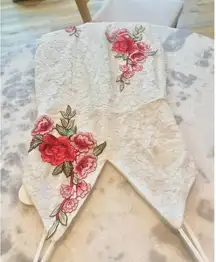 LUXXEL White Lace Dress With Embroidered Roses SMALL​​​​​​​​​​​​​​​​​​