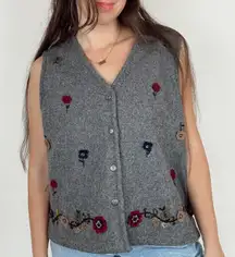 Vintage Casey & Max gray wool-blend vest with floral embroidery
