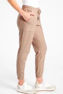 Athleta Farallon Cargo Crop Jogger Beige Tan- Size 2