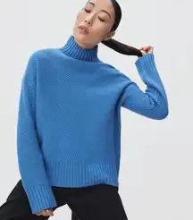 Everlane blue cashmere turtle neck waffle sweater M