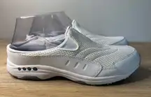 Easy Spirit TravelTime White Slip-On‎ Mesh Comfort Clogs Womens 8.5W Wide Casual