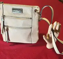 Jones New York Beige Crossbody Bag excellent condition- CLEAN
