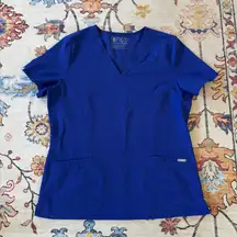 FIGS Casma Three Pocket Scrub Top Indigo/ Deep Royal Blue Size Large