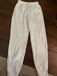 Divided H&M White sweatpants 