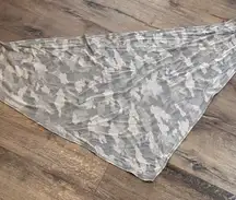 Lululemon All You Need‎ Scarf gray camo/stripe reversible