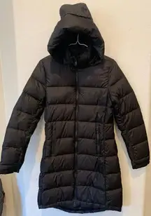 The North Face  Metropolis III 550 Fill Power Down Hooded Parka (XS)