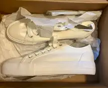 Basics White Platform Sneaker