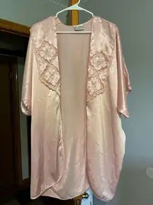 Vintage Val Mode Beaded Robe