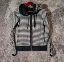 Lululemon Reversible full zip Striped black gray hood jacket size 6