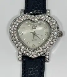 Heart Crystal Bezel Mother Pearl Dial Women Fashion Watch