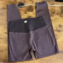 Vuori Ribbed Leggings Maroon Sz:XS 11.5 waist 25” inseam