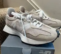 New Balance 327 Women's Shoes Size 6.5