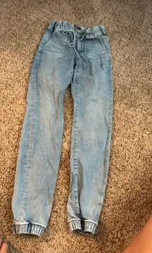 Outfitters Jeans