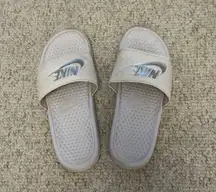 Women’s Slides