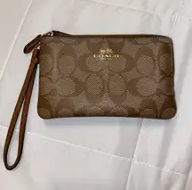 Coach Wallet / Wristlet