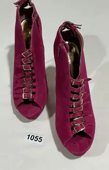 Woman’s Shoe Dazzle Jovanna Pink Suede Size 8 Gold Stiletto Heel Platform