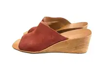 y2k‎ vtg. Burgundy suede wedge mule sandals with wooden wedge heel size 8