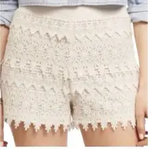 High Waisted shortie short white Crochet Lace elastic waist lined sz s