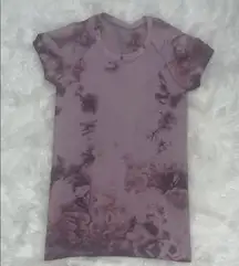 Lululemon Swiftly Tech Short Sleeve Shirt 2.0
Marble Dye Vintage Plum