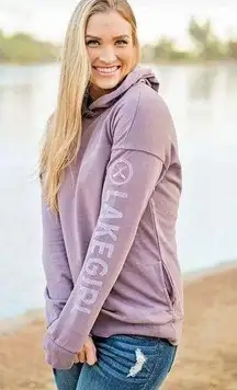 ⚓️Lakegirl Crossover Hoodie⚓️~med (has stain on back)