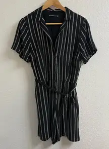 Abercrombie and Fitch black romper with white stripes size medium