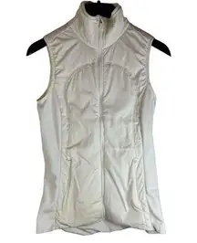 Lululemon  Run for Cold Vest Womens White Water Repellent Active Size Small