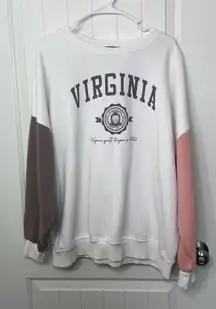 EUC Primark women’s white colored sleeve fleece lined‎ decal crewneck large