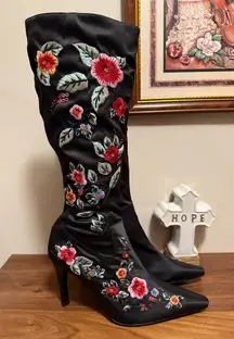 Black satin Floral Embroidered sequin Heeled Boots size 10