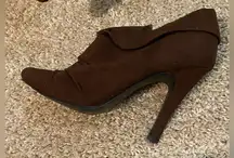 Charlotte Russe Brown Suede Heels Size 6.5