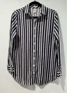 NEW Chicos Shirt Womens Small No Iron Chic Stretch Workwear Quiet Luxury Career