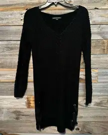 Boston proper- dress- size Xs- 100% acrylic- v neck.