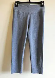 UNIQLO Gray Airism‎ Capri Leggings Womens Size S Yoga Running Athletic