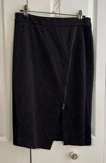 Worthington black herringbone zipper accent pencil skirt size 2P