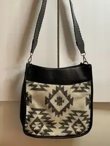 Jenn & Co Chloe‎ Crossbody. Vegan leather and Aztec design.