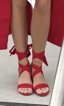 Red Tie Heels