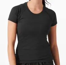 lululemon athletica Swiftly Tech Short Sleeve 2.0 Black -Size 6