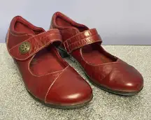 Taos Samba Burgundy Leather Mary Jane’s Size 8 EUC