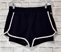 Spyder Women's Black Athletic Shorts size medium‎ zipper pockets built in shorts