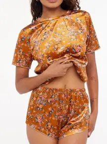Savage X Fenty Psychedelic Velvet Floral Top & Shorts Sleep Pajama Set Orange
