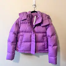 Lululemon Crop Wunderpuff puffer Size 6