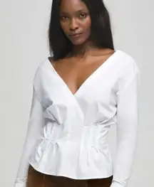 Good American Dart Waist Poplin Top in White- 0