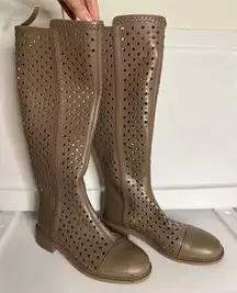 Boutique Vero Cuiza Perforated Hole Knee High Boots 9.5