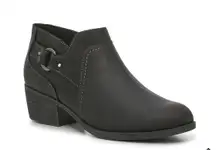 Charlten grace bootie nwt