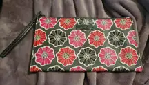 Vera Bradley Wristlet Clutch Zip Pouch Cosmetic Bag Floral‎ Red Pink Black
